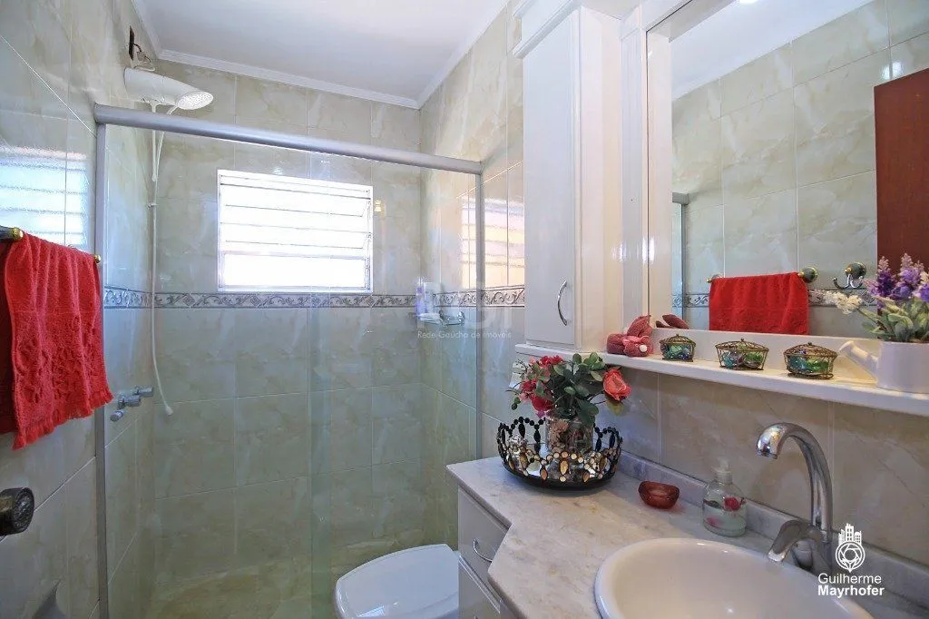 Imagem Casa para Venda - 225.36m², 3 dormitórios, sendo 1 suites, 4 vagas - Camaquã