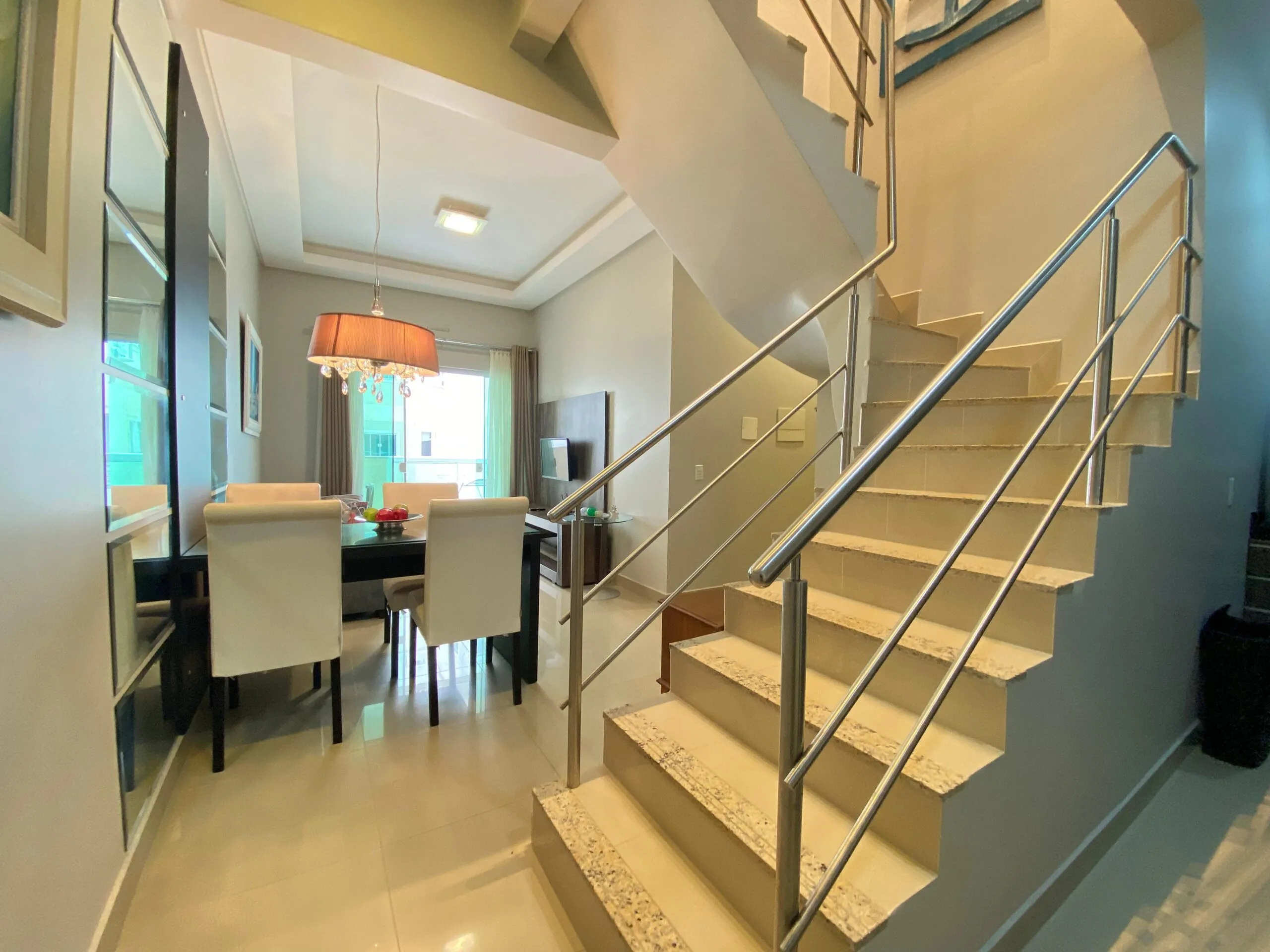Imagem Apartamento com vista para o mar à venda com 138m2 por R$ 1.800.000,00