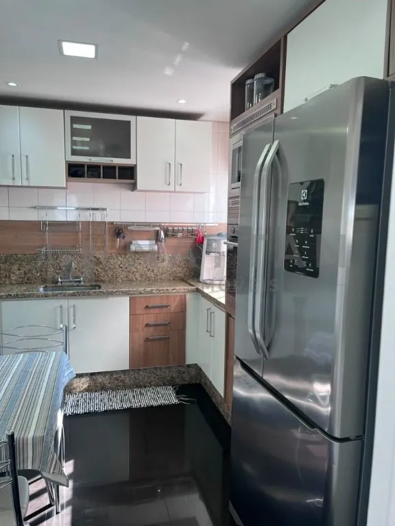 Imagem Apartamento com 4 dormitórios, 2 suítes, 264 m², 3 vagas e varanda com churrasqueira