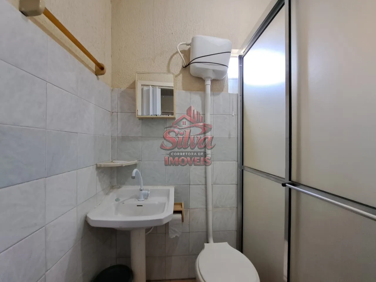 Imagem C384 | Casa 3 dormitórios de esquina em Mariluz