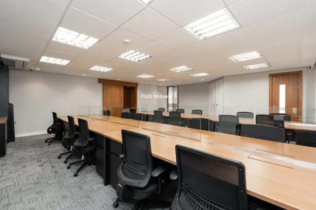 Imagem Conjunto comercial de 200m² para locação no Itaim