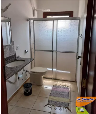Imagem Linda Casa em Condomínio Fechado
