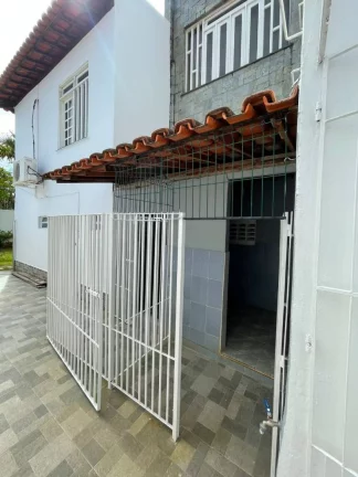 Imagem Espaçosa Casa à Venda no Bairro Coroa do Meio