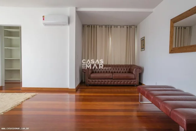 Imagem Casa em Condomínio para Venda em Armação dos Búzios / RJ no bairro João Fernandes