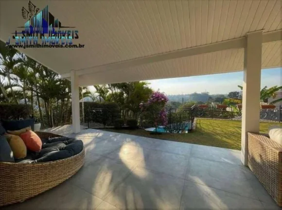 Imagem Linda casa contemporânea, integrada, com ótimo acabamento.
- Pé direito alto, envidraçada, bem a...