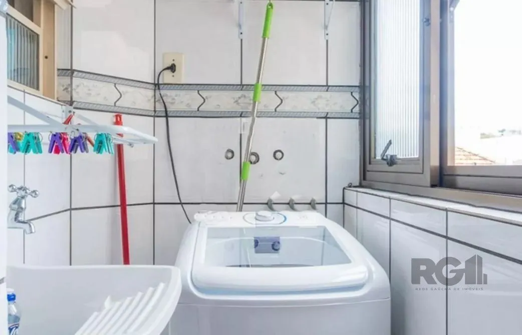 Imagem Apartamento Semimobiliado 1 Dormitório e 1 Vaga