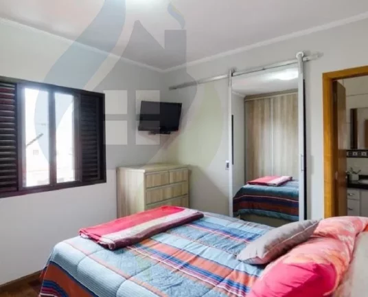 Imagem Sobrado de 4 suítes, 6 banheiro e 4 vagas, com 240m², em Jardim do Mar, São Bernardo do Campo