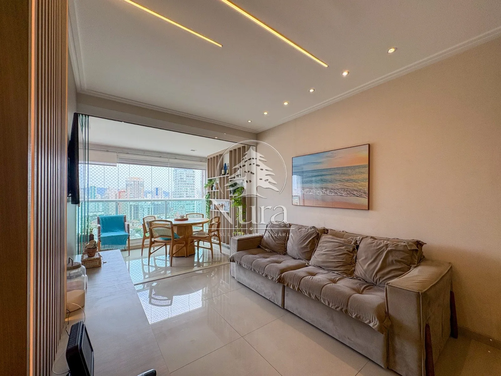 Imagem Apartamento de 2 quartos, 119m² no bairro Embaré, em Santos
