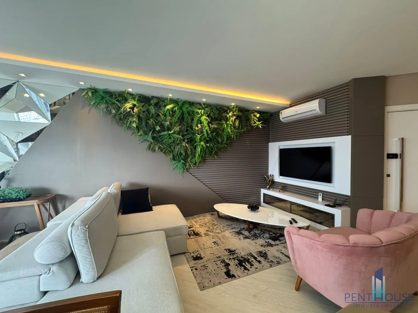 Imagem Apartamento Zona Central para Venda em Balneário Camboriú, CENTRO, 3 dormitórios, 3 suítes, 4 banheiros, 2 vagas