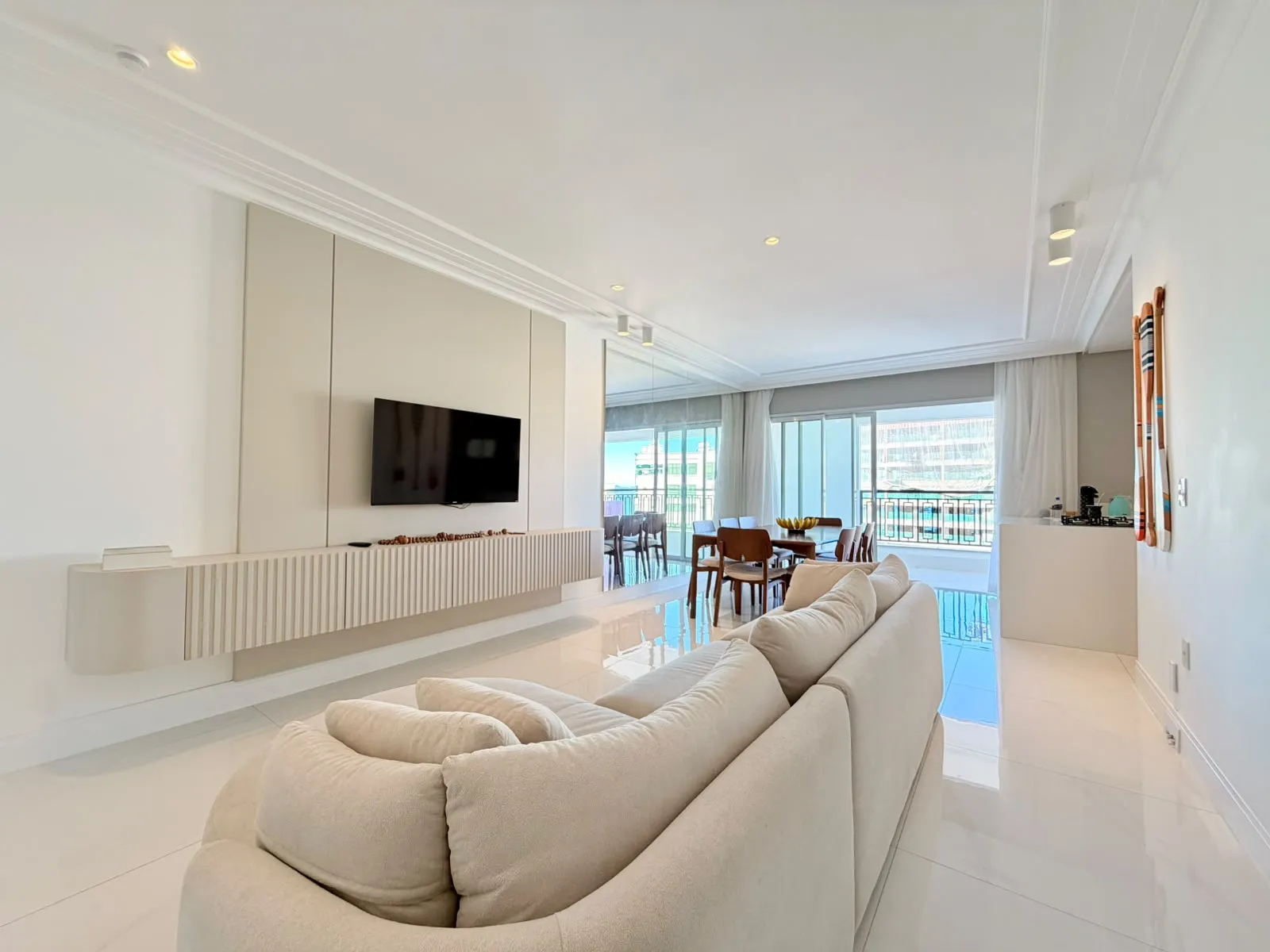 Imagem Apartamento à venda com 160m2 por R$ 3.100.000,00