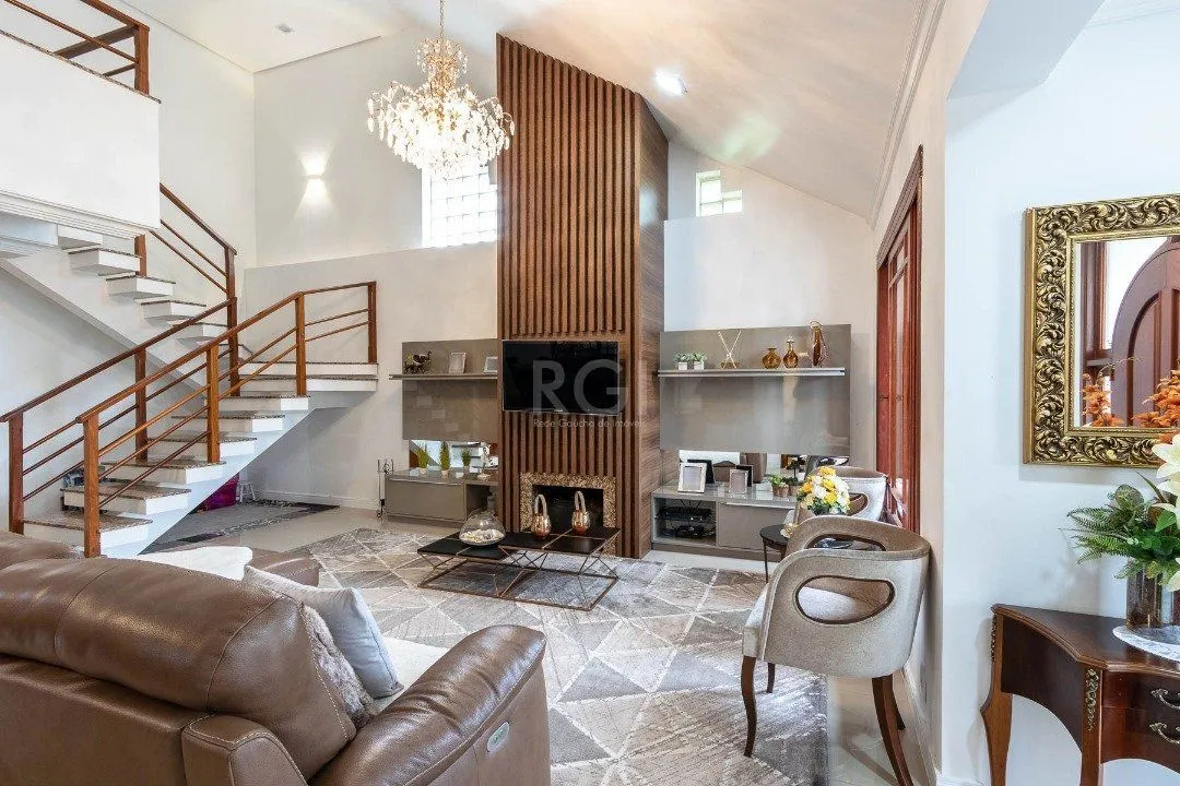 Imagem Casa para Venda - 293.76m², 3 dormitórios, sendo 1 suites, 6 vagas - Guarujá
