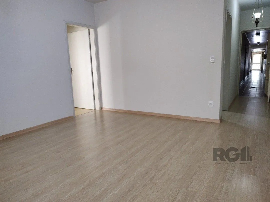 Imagem Apartamento Garden, 2 quartos, 1 suite, 2 banheiros, dependência de empregada - Bairro Petrópolis