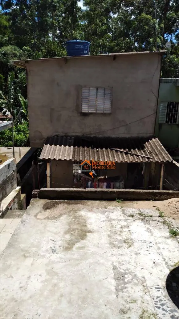 Imagem Sobrado com 6 dormitórios à venda, 270 m² por R$ 350.000,00 - Cidade Soberana - Guarulhos/SP