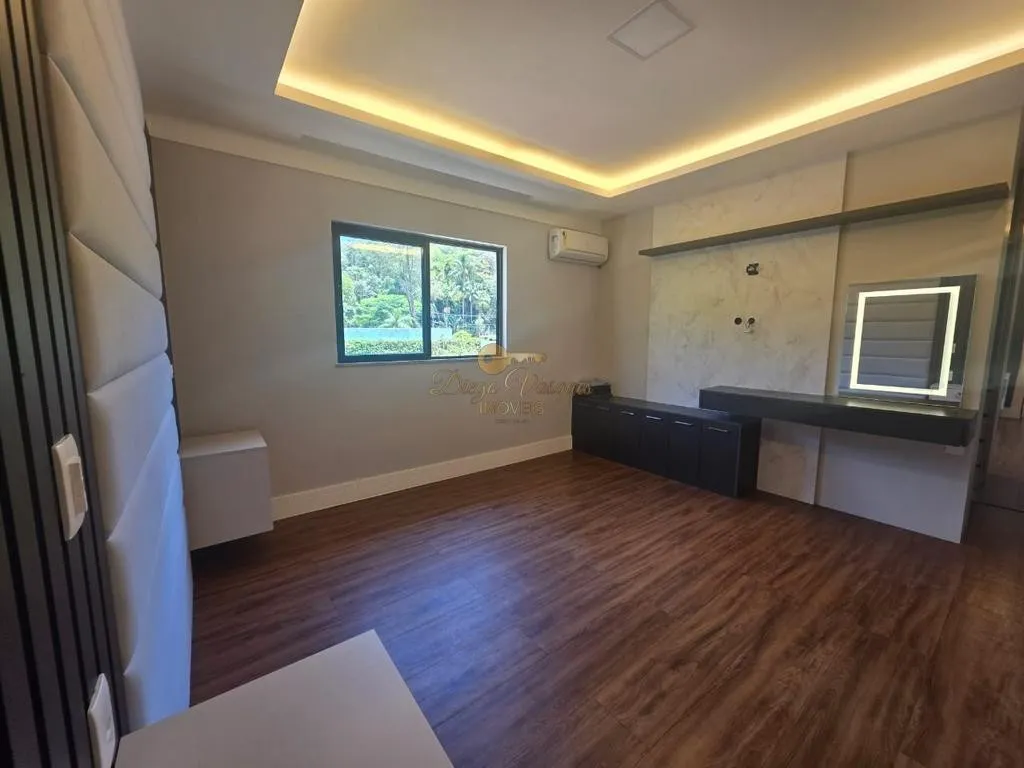 Imagem Casa em Condomínio para Venda em Teresópolis / RJ no bairro Cascata do Imbuí
