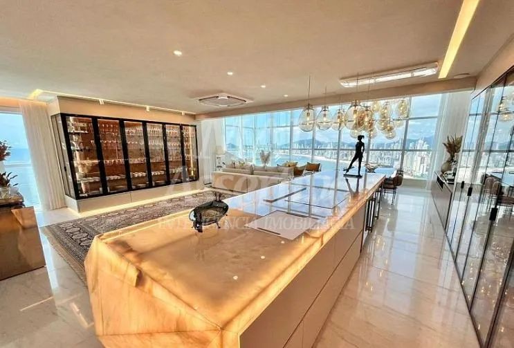 Imagem Cobertura de Luxo mobiliada em Balneário Camboriú - Frente mar