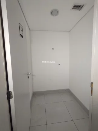 Imagem Conjunto comercial com 388m² para locação em Alphaville.
