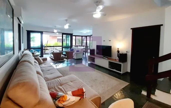 Imagem Casas / Padrão na cidade de Guarujá