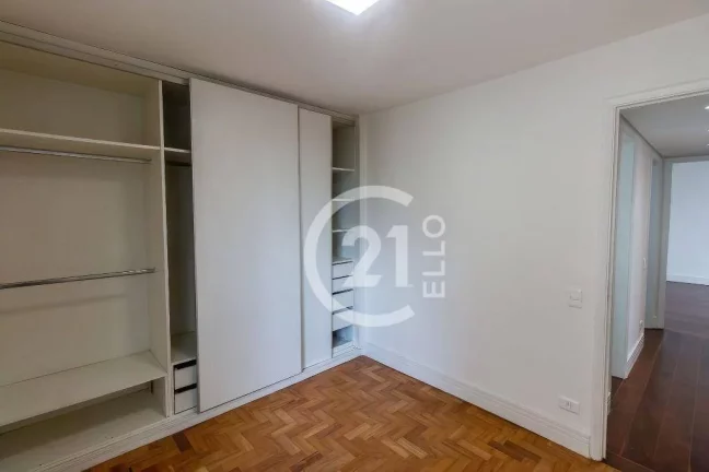 Imagem Apartamento 3 dormitórios reformado na Vila Nova Conceição