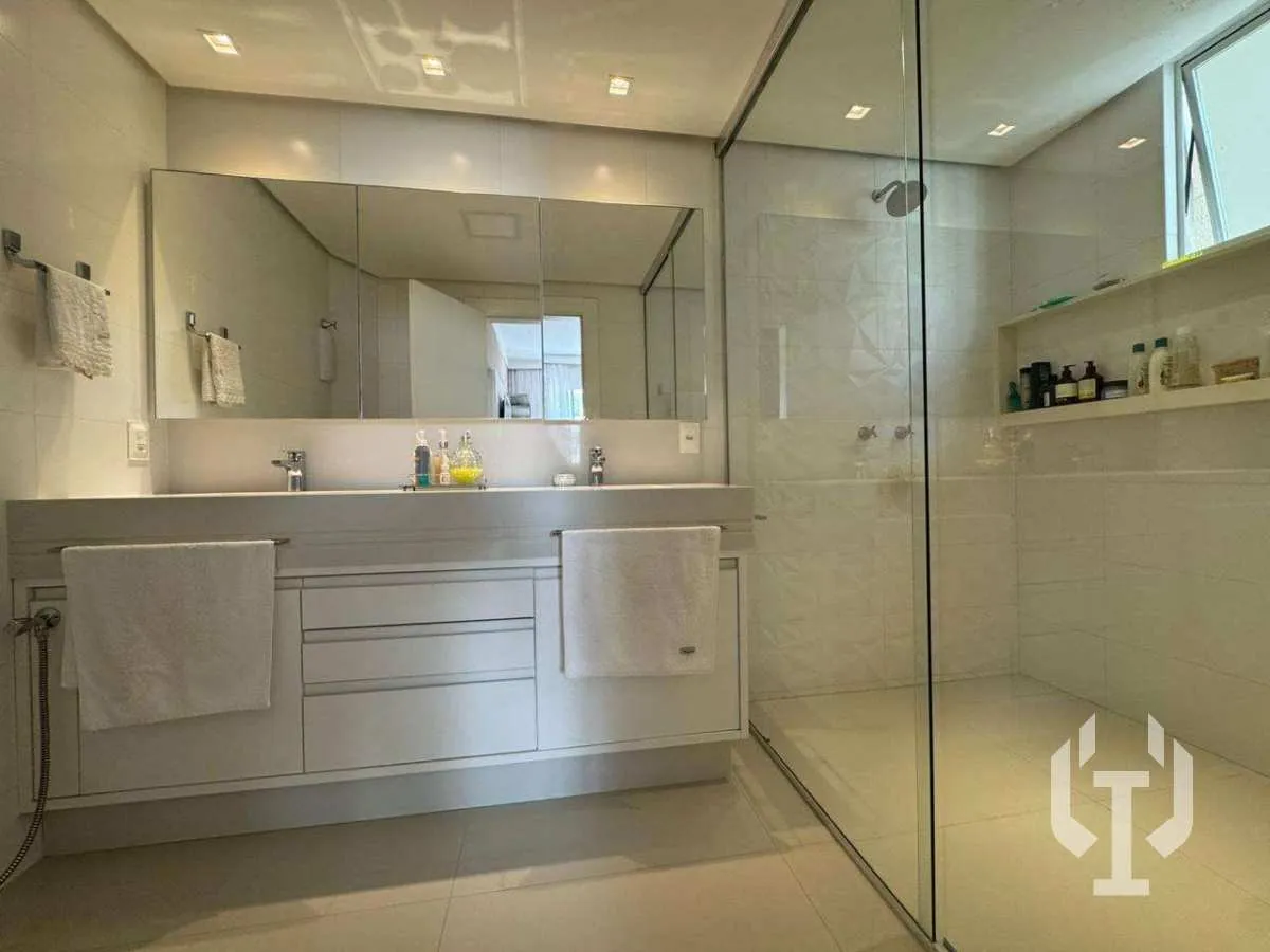 Imagem Apartamento à venda, no RESIDENCIAL PARIS, , com 4 quartos, 185m2