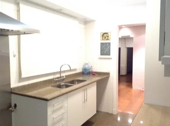 Imagem Imperdível: Apartamento de Luxo à venda em São Paulo-SP, Jardim Vila Mariana 4 quartos, 4 suítes, 2 salas, 6 banheiros, 4 vagas, 165m².