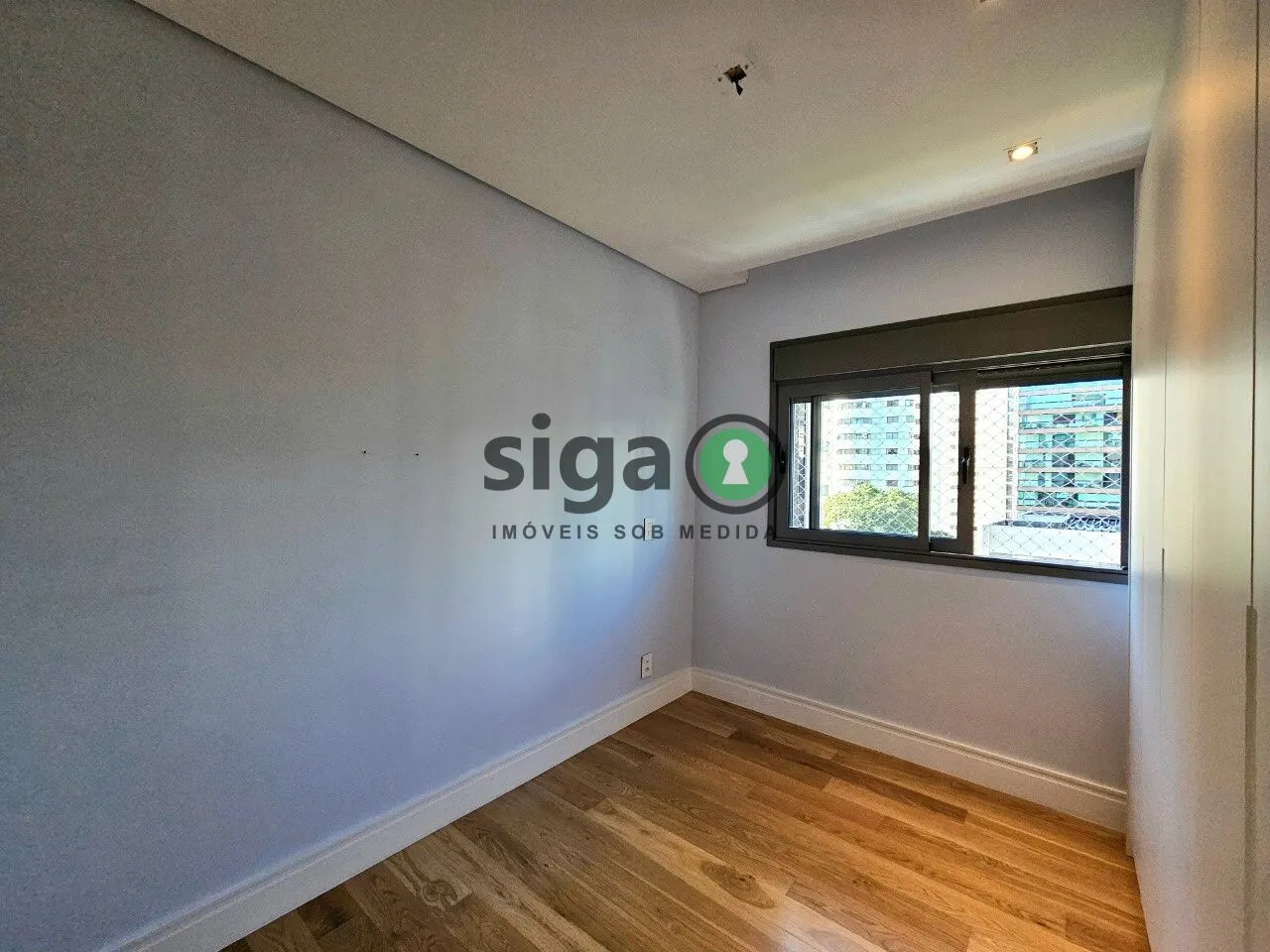 Imagem Apartamento à venda - 192 m², 3 suítes, 4 vagas - Campo Belo - São Paulo/SP