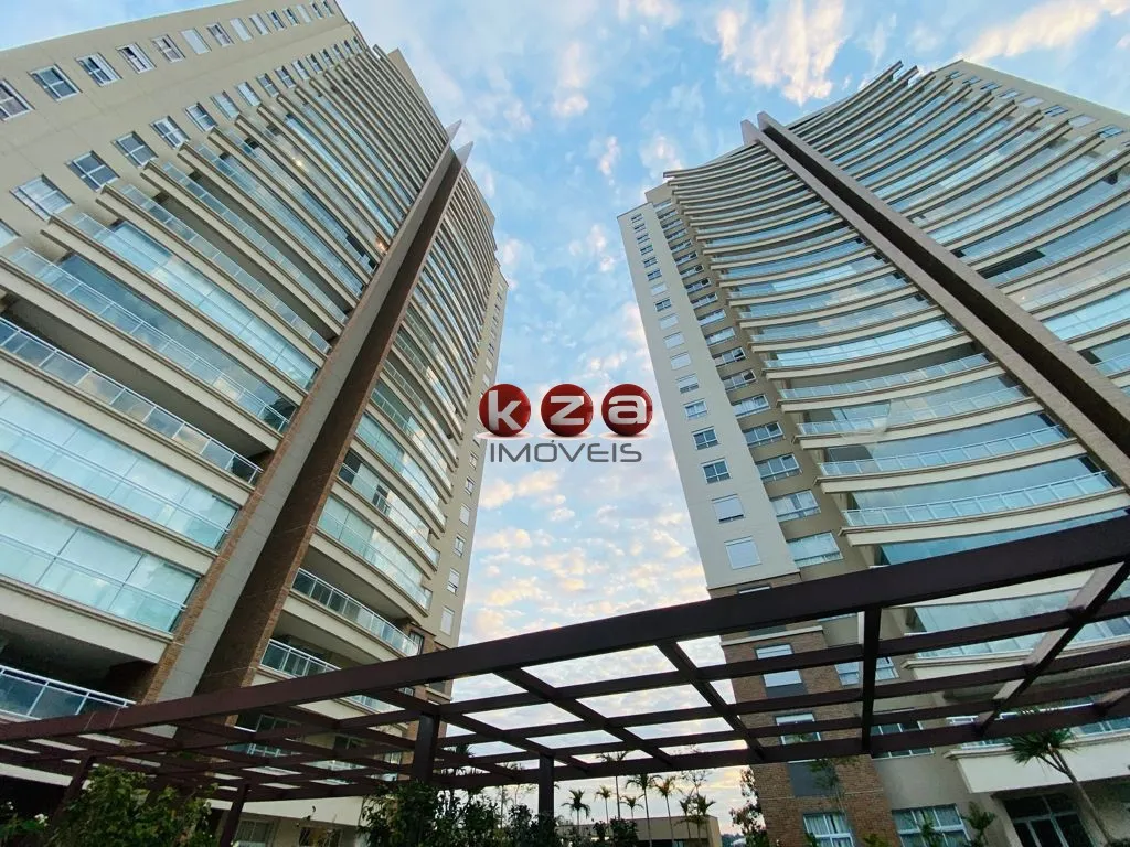 Imagem Apartamento de Luxo com 245 metros a venda, 4 suítes e 4 vagas de garagem no Condomínio Signature em Valinhos