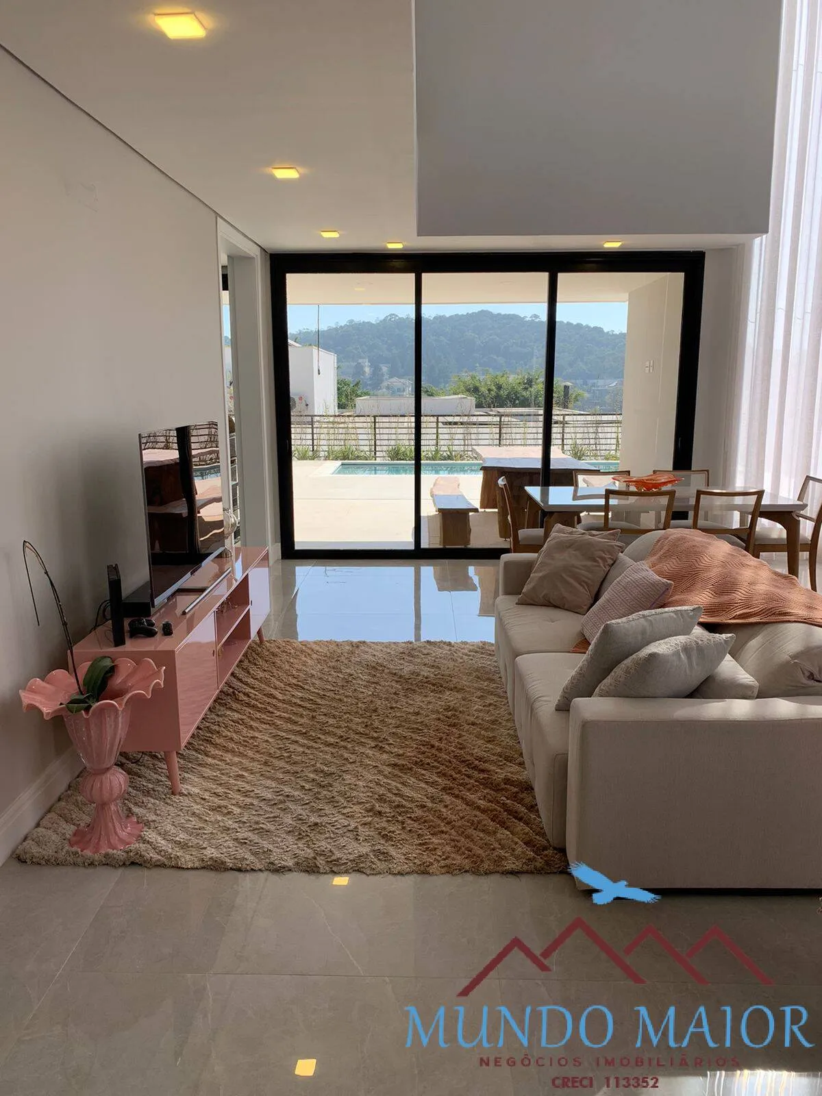 Imagem Casa de Condomínio com 4 Quartos e 4 suites à Venda, ²por R$ 4.800.000.00!
