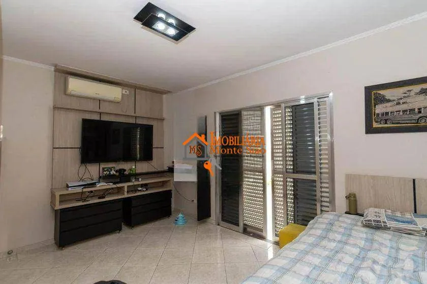 Imagem Sobrado com 3 dormitórios à venda, 200 m² por R$ 1.100.000,00 - Cocaia - Guarulhos/SP