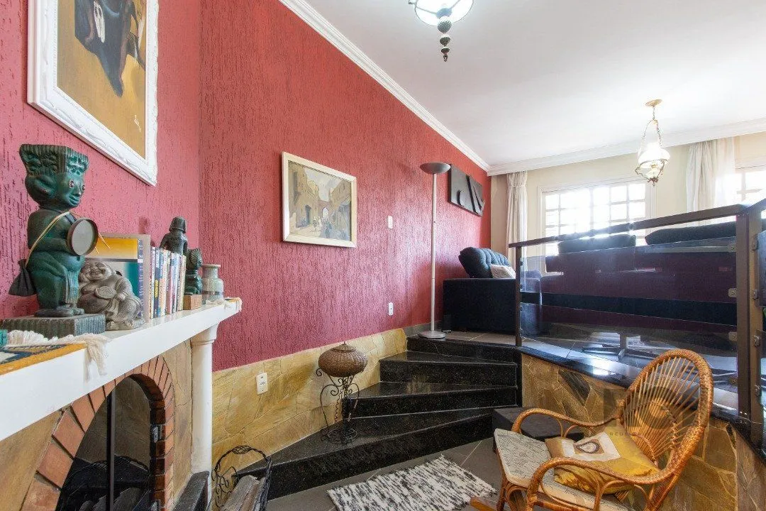 Imagem Casa para Venda - 254m², 4 dormitórios, sendo 3 suites, 5 vagas - Espirito Santo