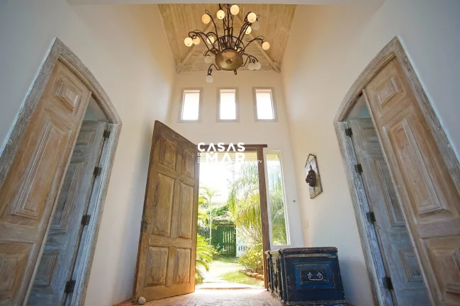 Imagem Casa frente mar de luxo na Ferradura, Búzios-RJ: 6 quartos, 6 suítes, 3 salas, 3 vagas - 749m² de pura sofisticação!