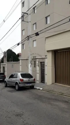 Imagem Imóvel seminovo Prédio de torre única, com amplo hall, 3 apartamentos por andar, elevadores amplo...
