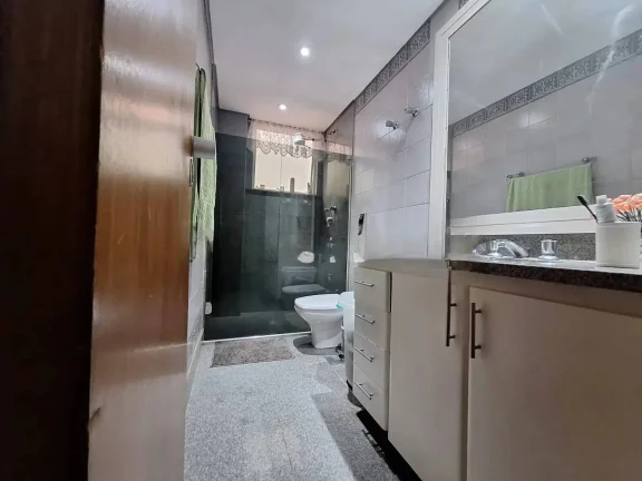 Imagem Exclusivo Apartamento de 181m² com 04 Quartos no Lourdes