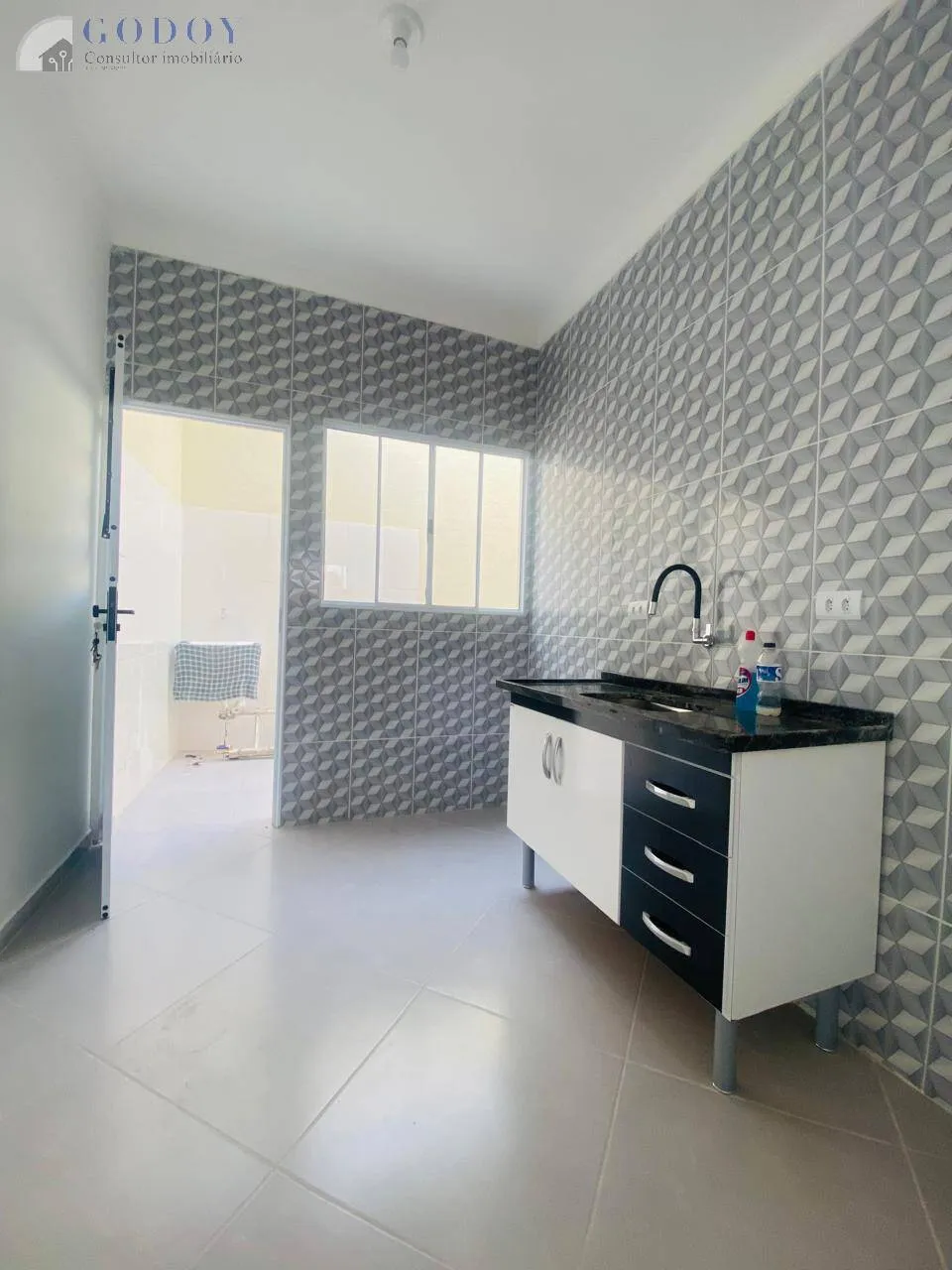 Imagem Casa à Venda no Portal dos Eucaliptos - Qualidade, Espaço e Conforto