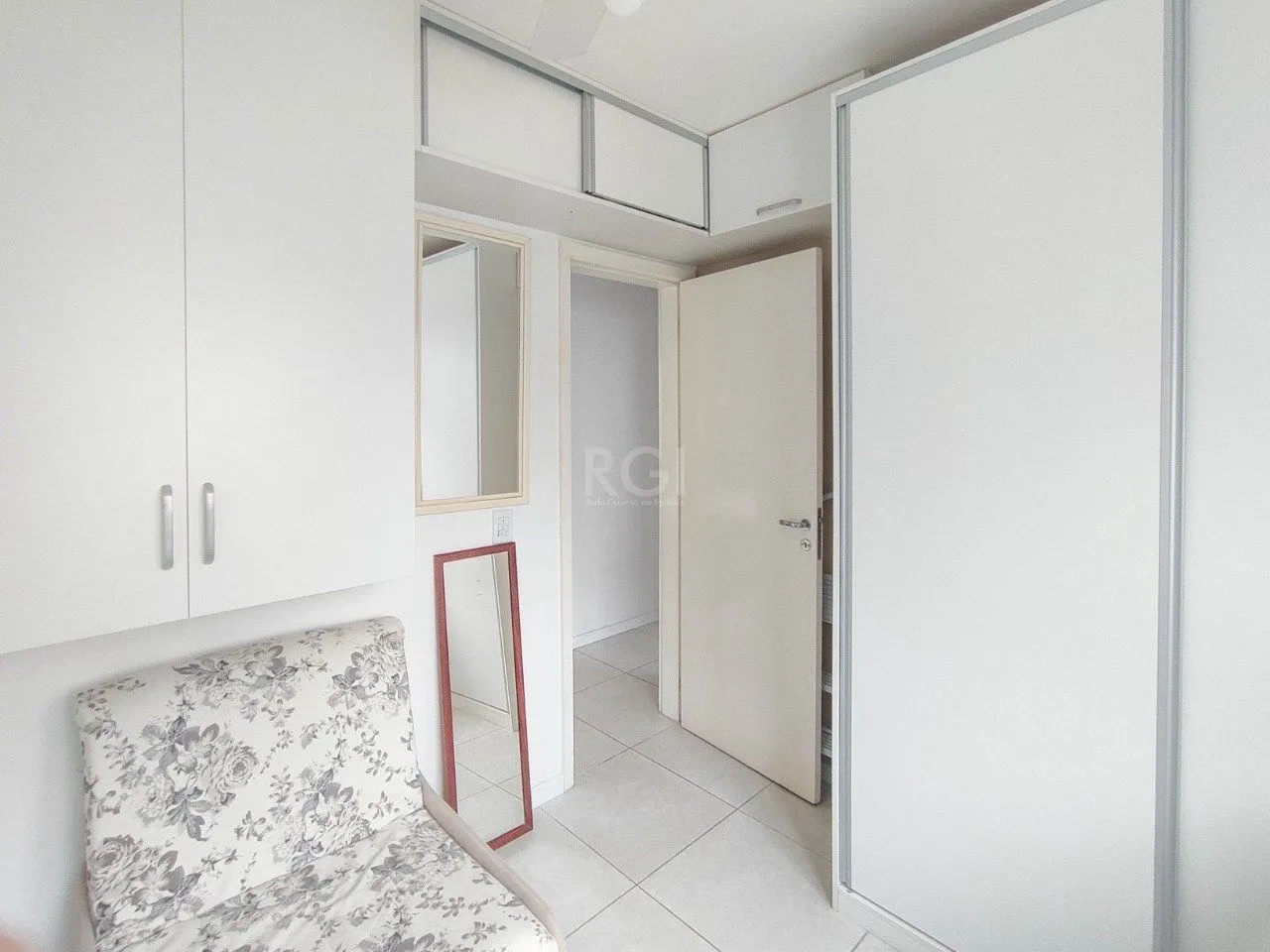 Imagem Apartamento no bairro Cristal - 3 dormitórios