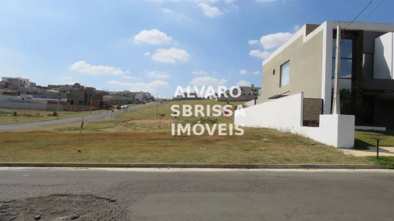 Imagem Terreno à venda no Condomínio Residencial Saint Paul com 360 m2 em Itu/SP.