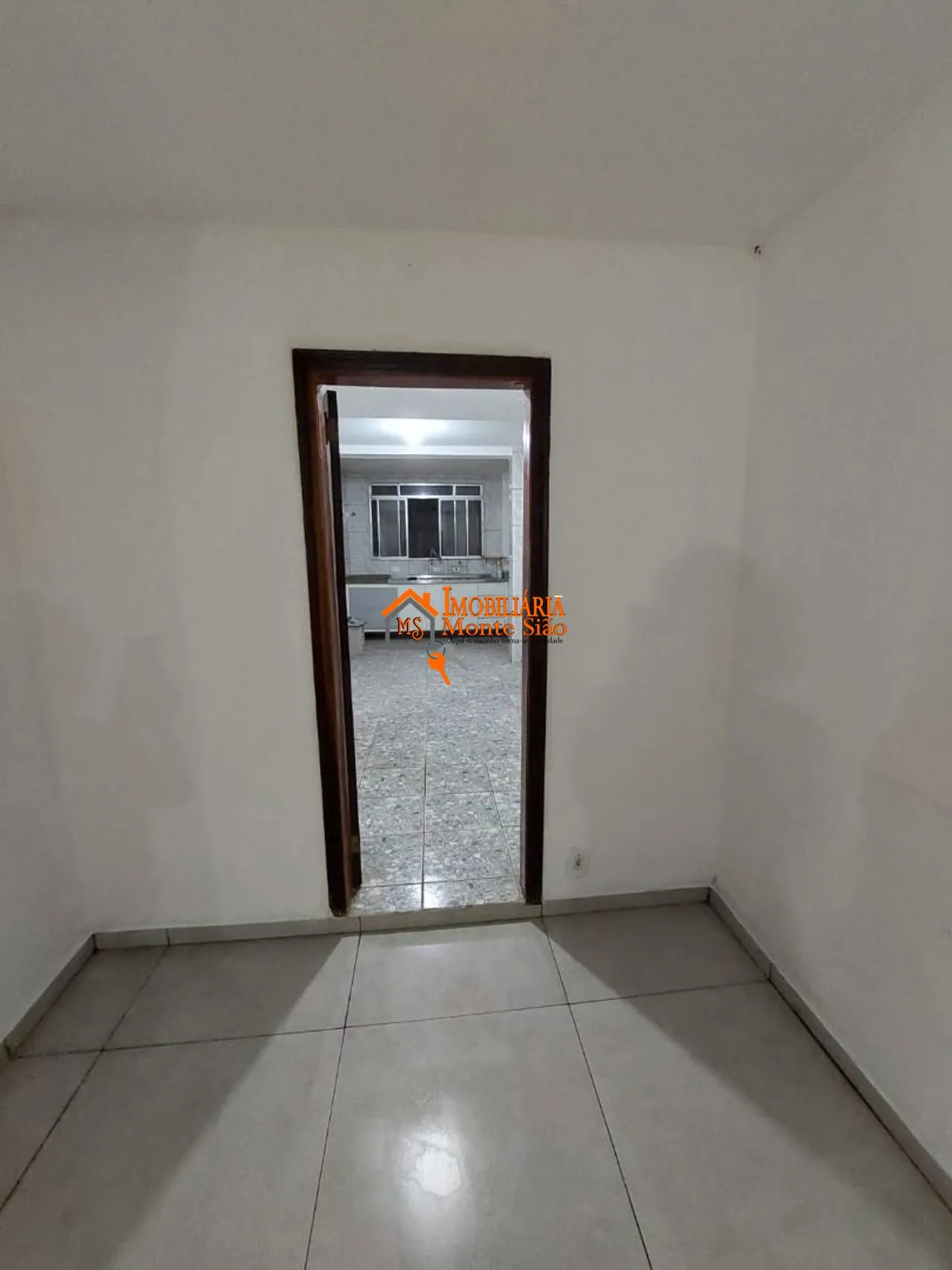 Imagem Casa com 4 dormitórios para alugar, 200 m² por R$ 3.210,00/mês - Jardim Presidente Dutra - Guarulhos/SP