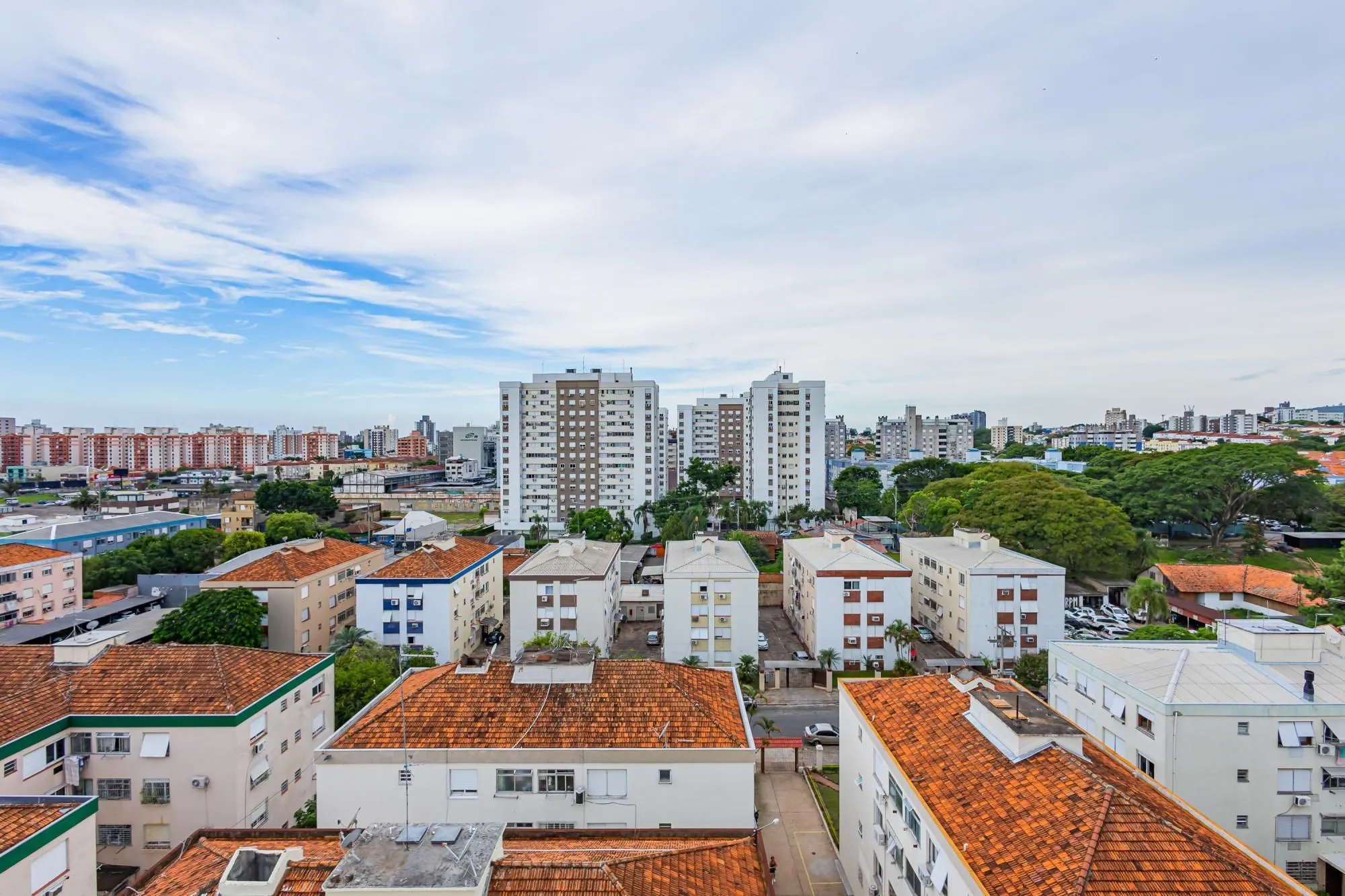 Imagem Colinas Garden Apartamento de 2 Dormitórios com Suíte e 2 Vagas no Bairro Passo d'Areia