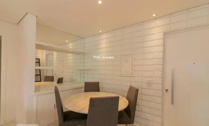 Imagem 2 Dormitórios à venda em Moema de 85m²