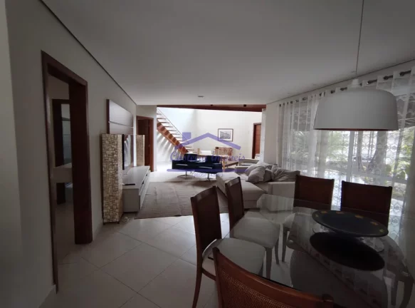 Imagem Casa em condomínio fechado - Alto padrão