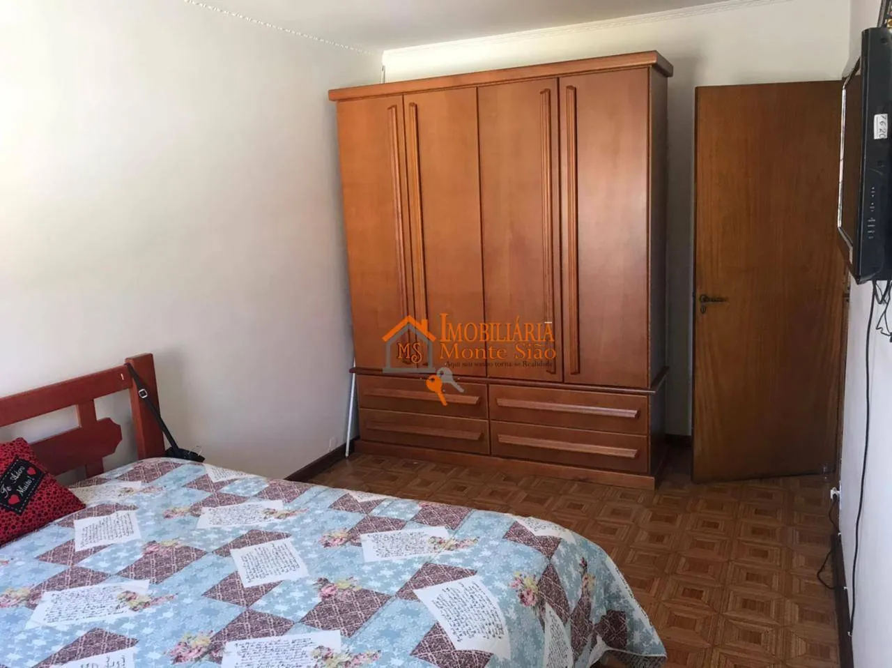 Imagem Sobrado com 3 dormitórios à venda, 190 m² por R$ 689.000,00 - Jardim Munhoz - Guarulhos/SP