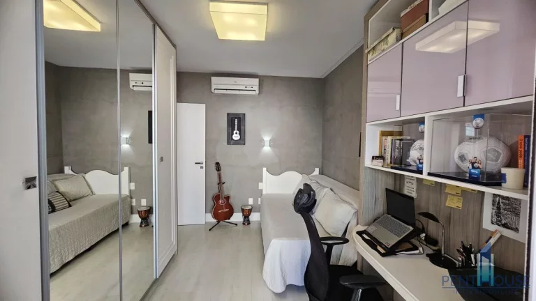 Imagem Apartamento com Terraço para Venda em Balneário Camboriú, CENTRO, 3 dormitórios, 1 suíte, 2 banheiros, 3 vagas