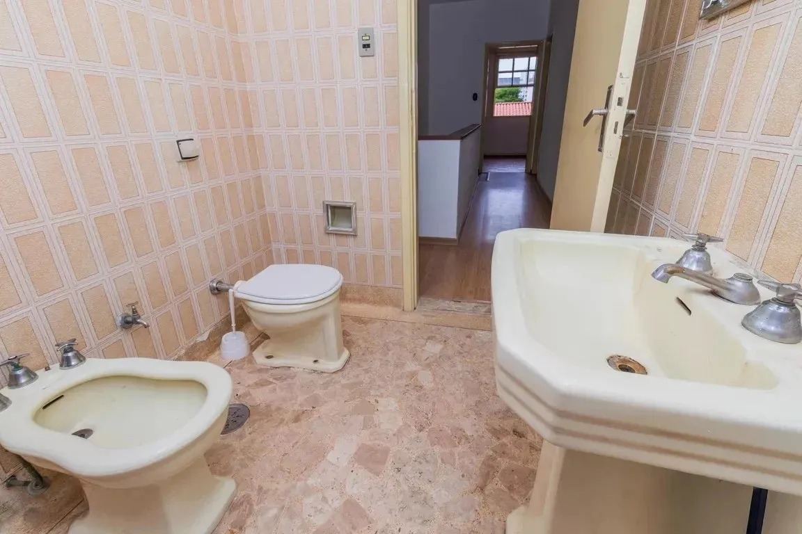 Imagem Casa para Venda em São Paulo, Vila Anglo Brasileira, 3 dormitórios, 1 banheiro, 3 vagas