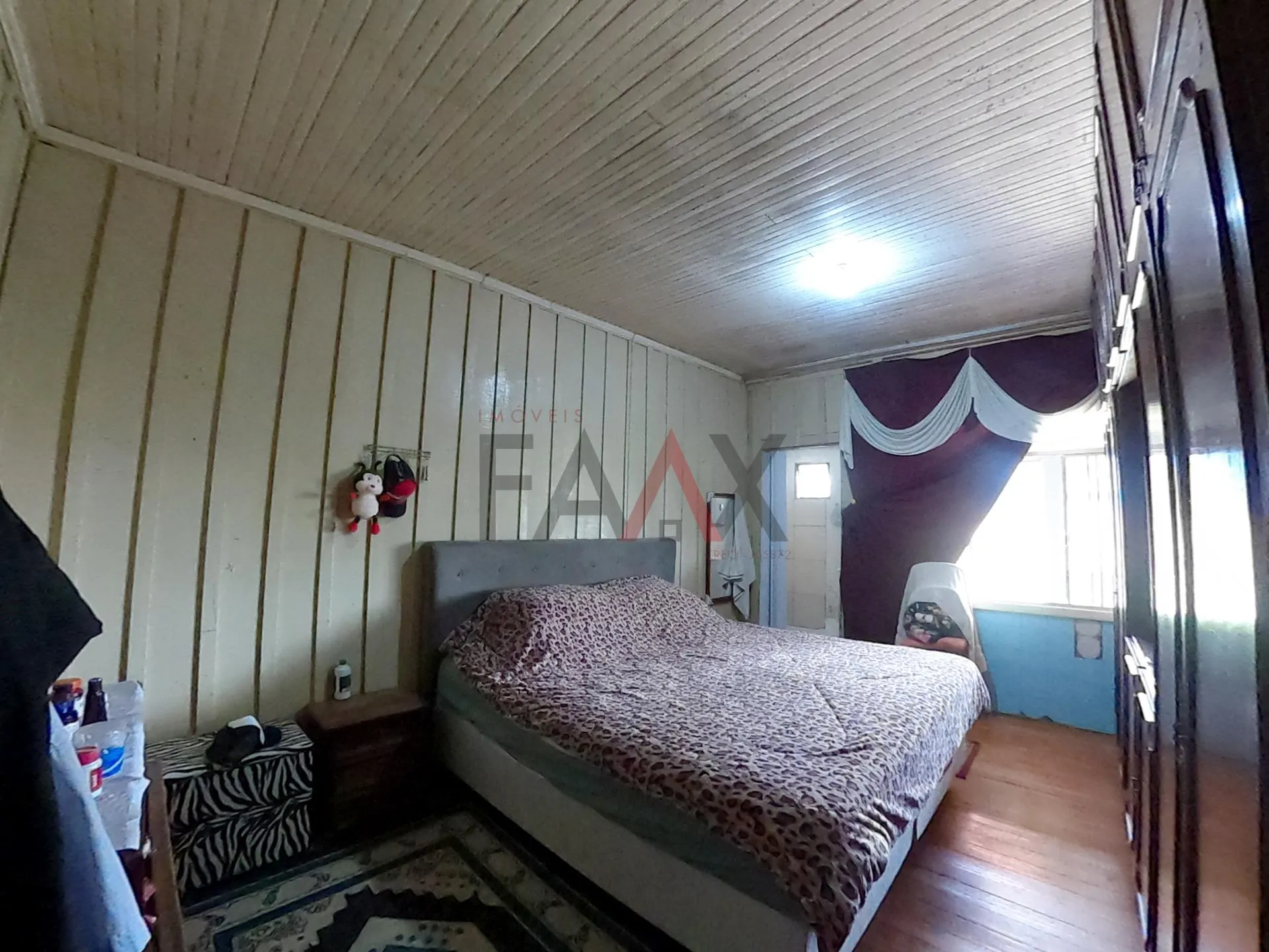 Imagem Casa com 3 salas comerciais à venda, Próximo a Paróquia Santana, SANTANA, GUARAPUAVA - PR
