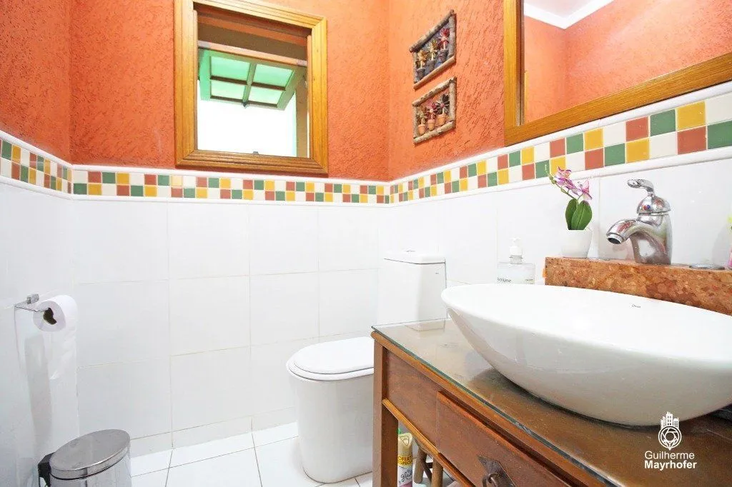 Imagem Casa para Venda - 151.36m², 3 dormitórios, sendo 1 suites, 2 vagas - Partenon