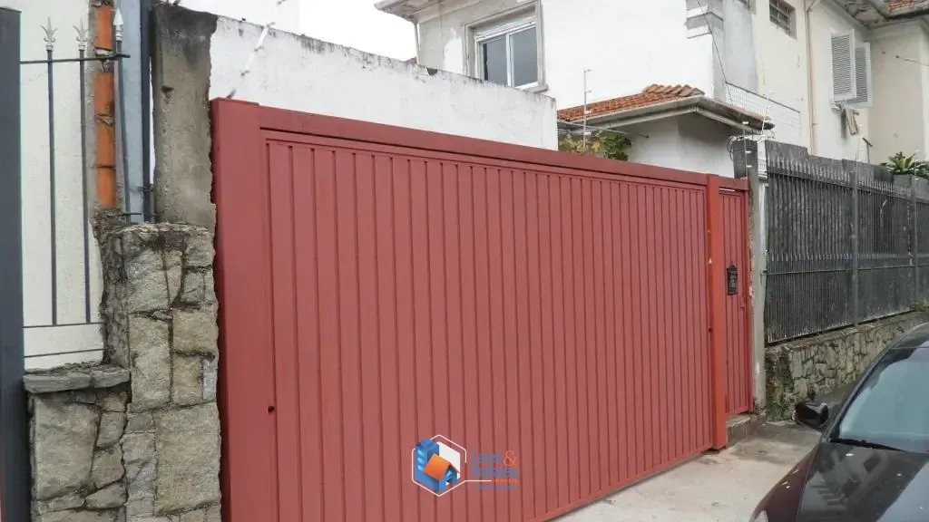 Imagem Sobrado para venda em Mirandópolis com 3 quartos, sendo 1 suíte, 340m²