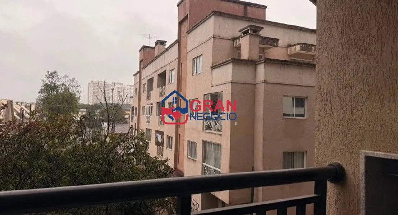 Imagem Vendo Apartamento CIC - Condomínio Clube