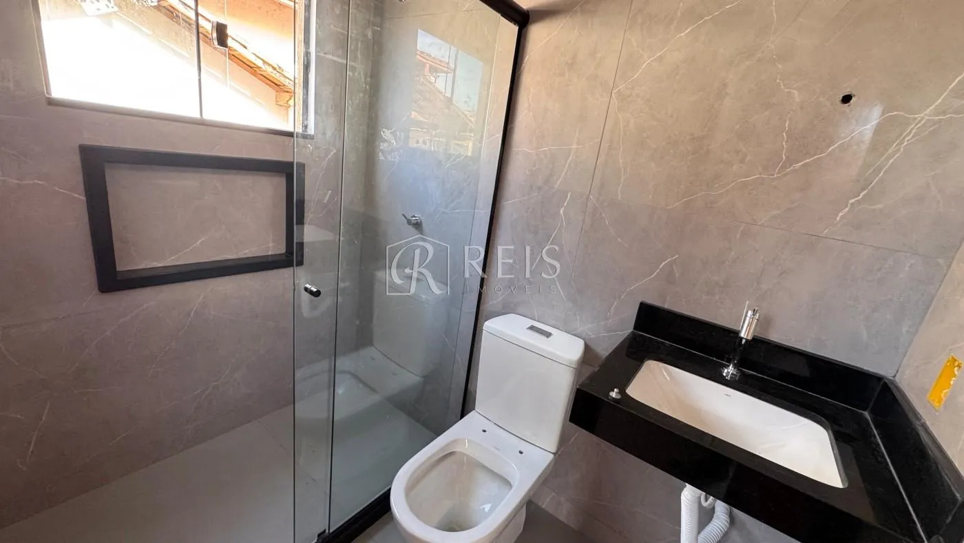 Imagem Casa para Venda em Rio das Ostras, Atlântica, 3 dormitórios, 2 suítes, 3 banheiros, 2 vagas