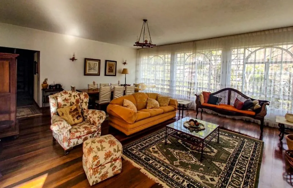 Imagem Casa para Venda em Teresópolis / RJ no bairro Albuquerque