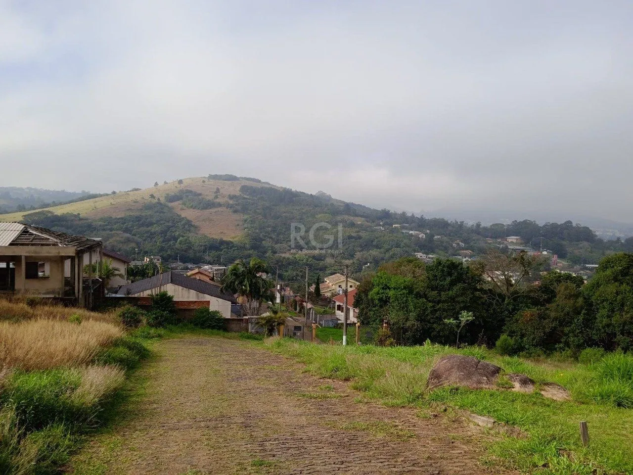 Imagem Terreno para Venda - 4950m², 0 dormitórios, Vila Nova, Porto Alegre
