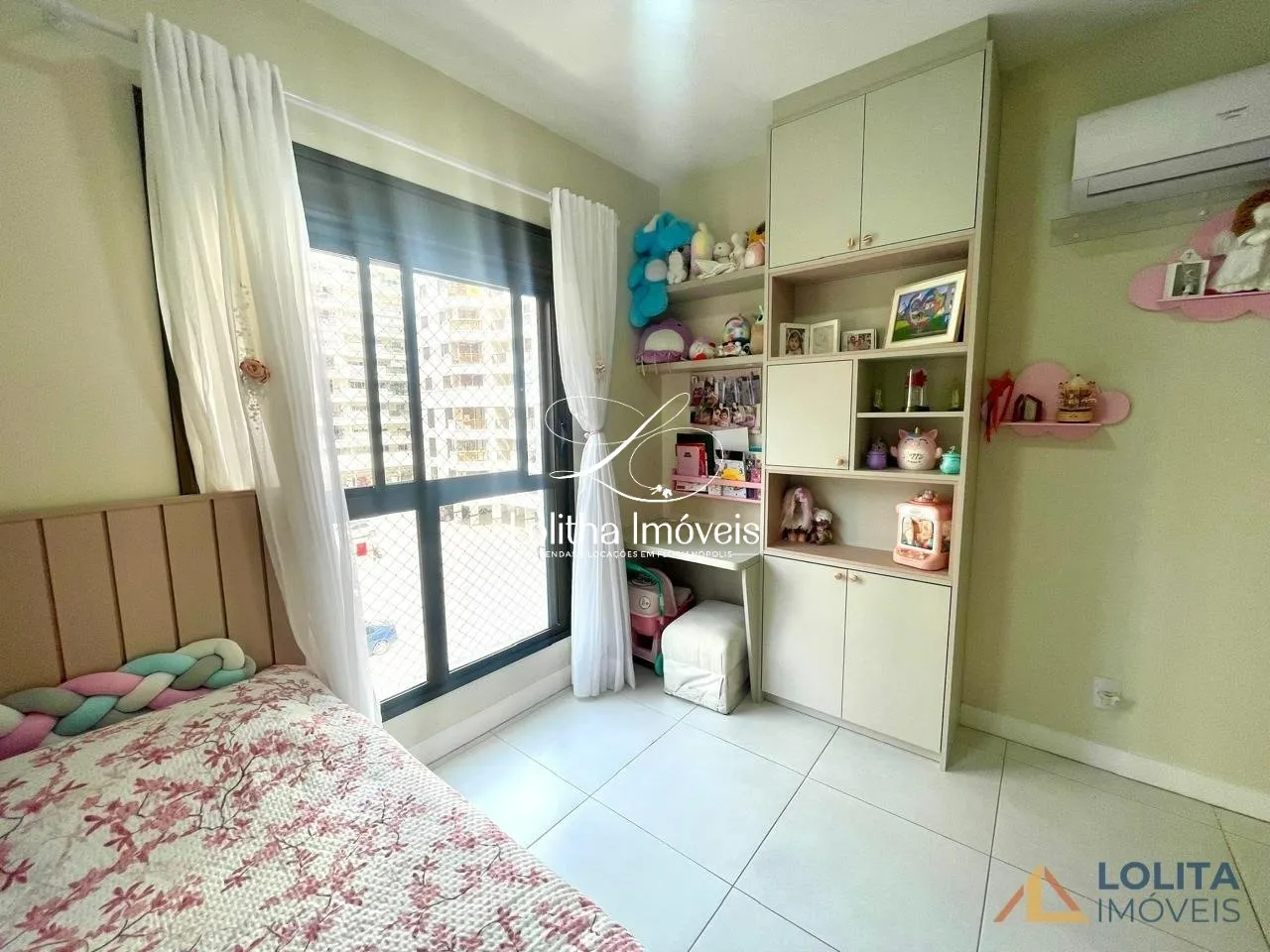 Imagem ALUGA-SE APARTAMENTO DE 3 QUARTOS E 2 VAGAS DE GARAGENS NO ITACORUBI, FLORIANÓPOLIS/SC.